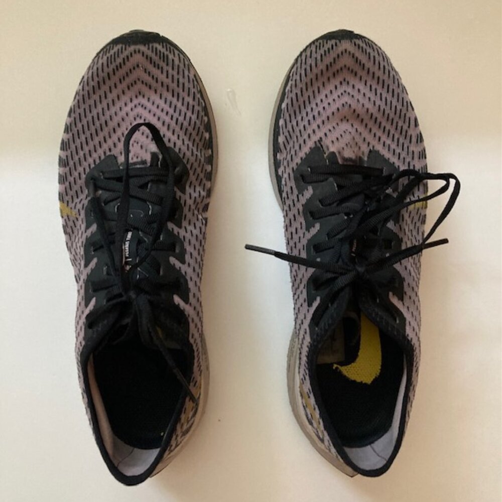 Nike Zoom Sneakers Size 9